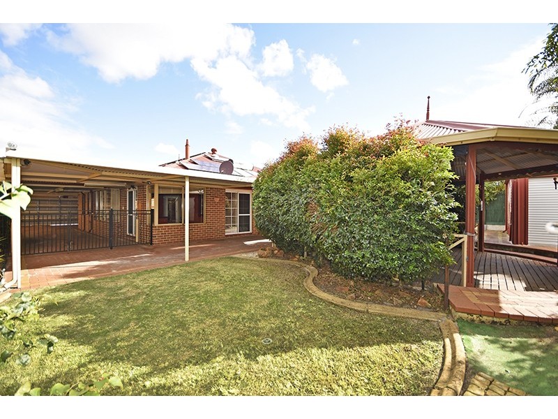 23 Woodlake Boulevard, Ellenbrook WA 6069