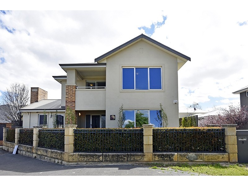 9 Harman Place, Aveley WA 6069