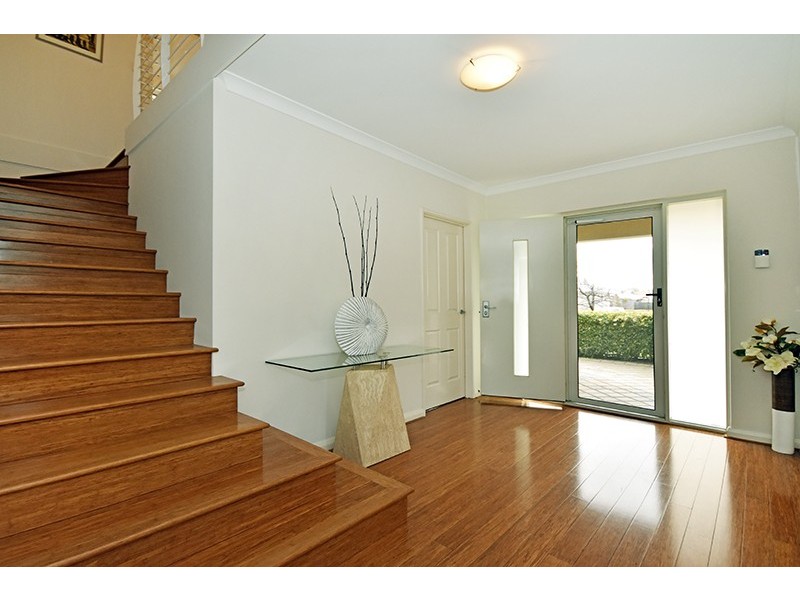 9 Harman Place, Aveley WA 6069