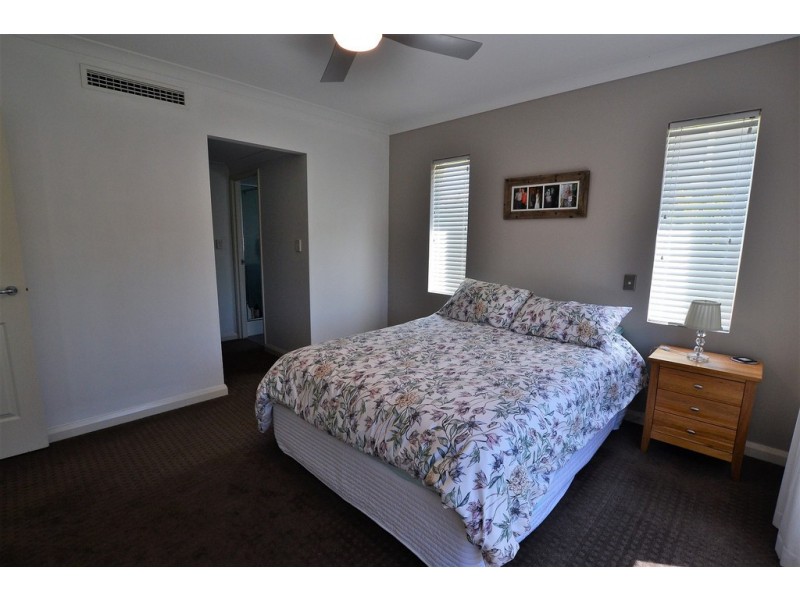 9 Harman Place, Aveley WA 6069