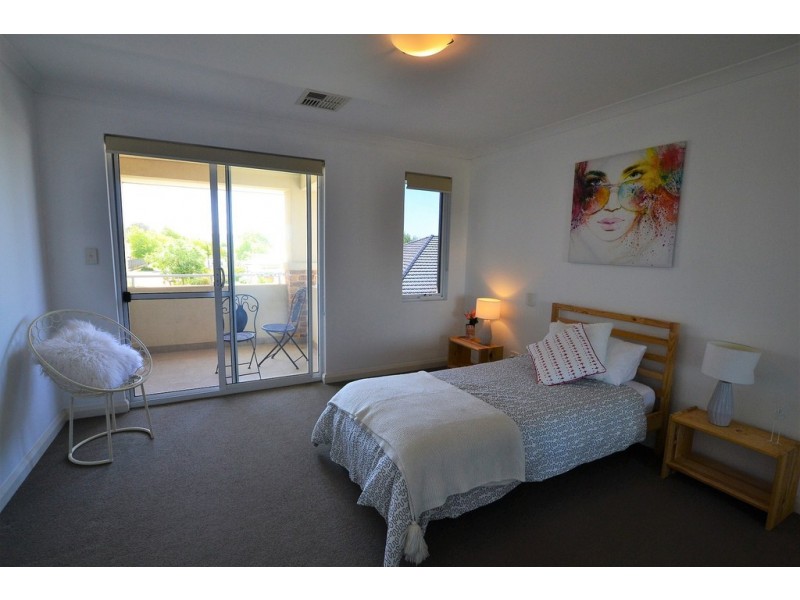 9 Harman Place, Aveley WA 6069