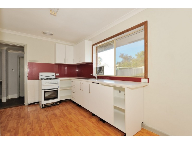 26 Banjine Road, Koongamia WA 6056