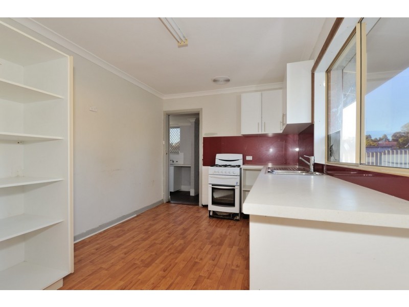 26 Banjine Road, Koongamia WA 6056