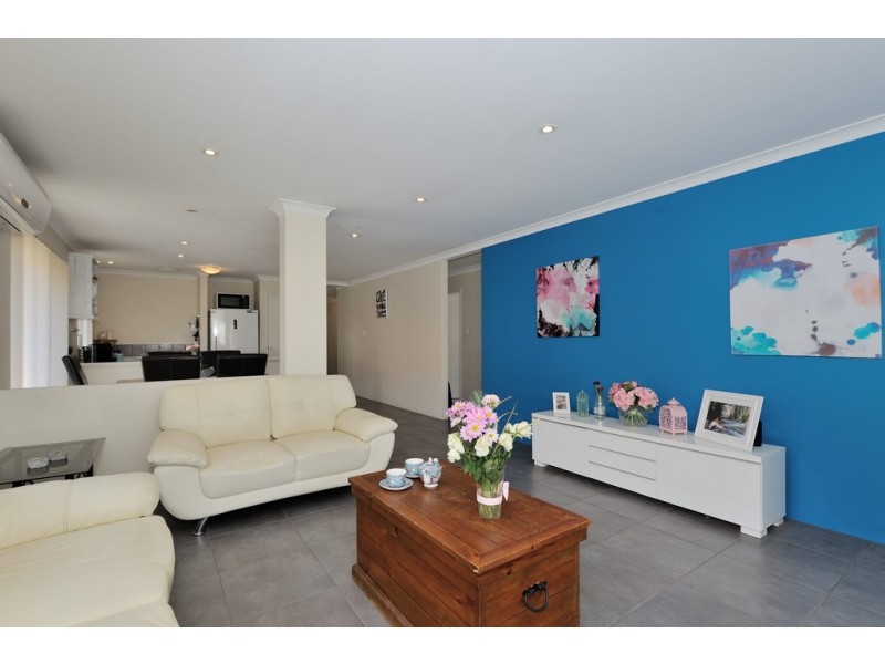 20 Weyba Turn, Ellenbrook WA 6069