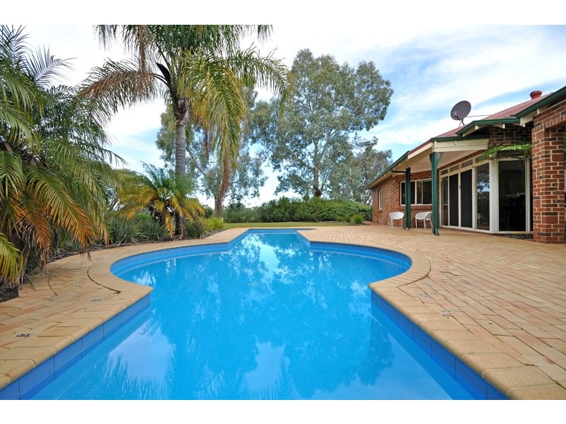97 Taittinger Grove, The Vines WA 6069