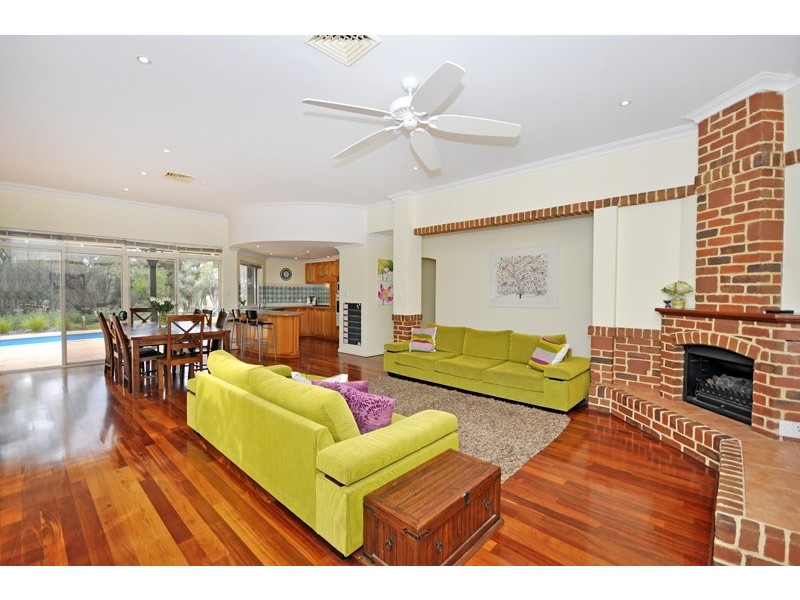 97 Taittinger Grove, The Vines WA 6069