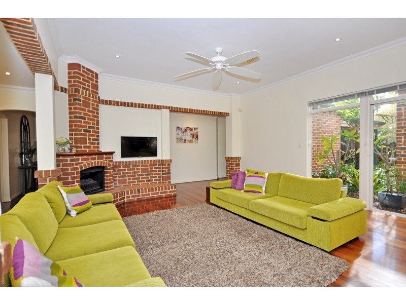97 Taittinger Grove, The Vines WA 6069