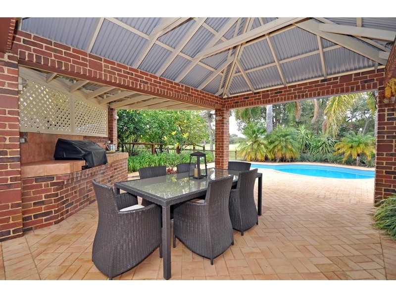 97 Taittinger Grove, The Vines WA 6069