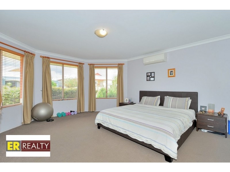 4 Carinta Court, Ellenbrook WA 6069