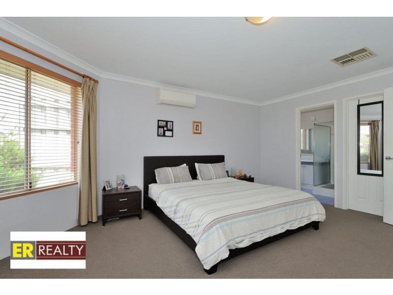 4 Carinta Court, Ellenbrook WA 6069