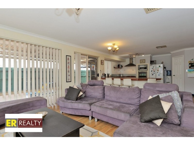 4 Carinta Court, Ellenbrook WA 6069