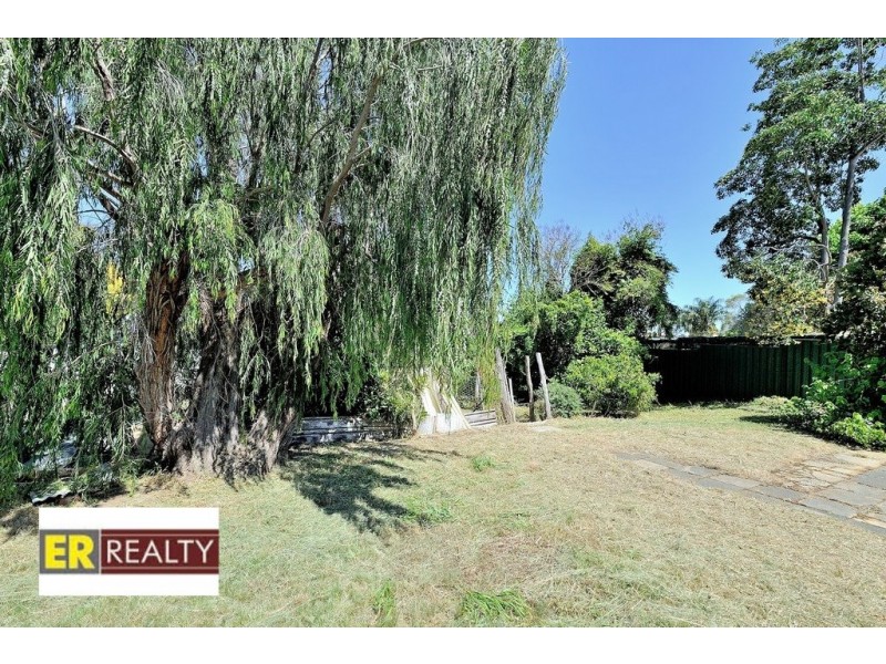 19 Clianthus Way, Koongamia WA 6056