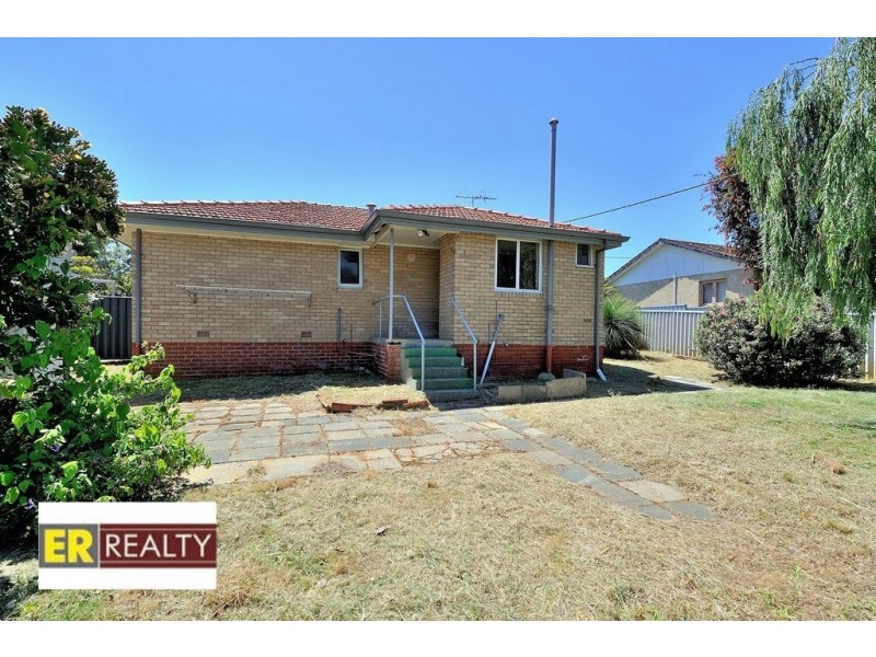 19 Clianthus Way, Koongamia WA 6056