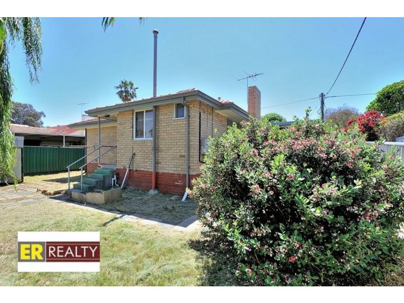 19 Clianthus Way, Koongamia WA 6056