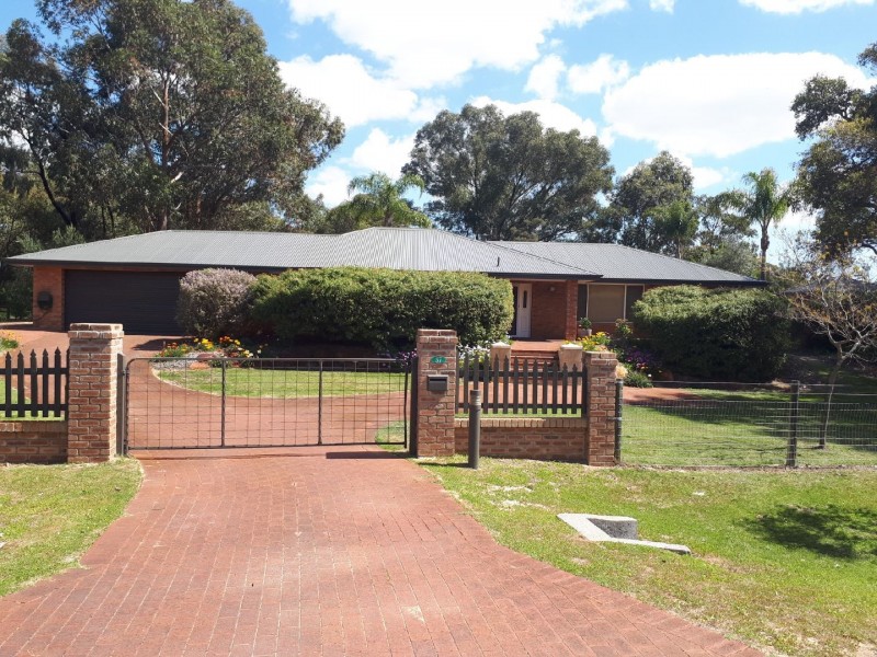 37 Santa Paula Lane, The Vines WA 6069