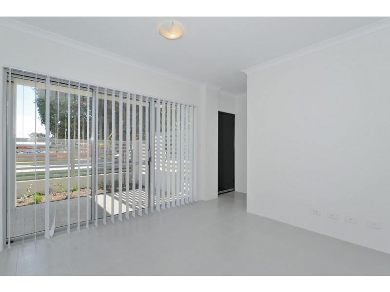 1/10 Stanley Street, Belmont WA 6104