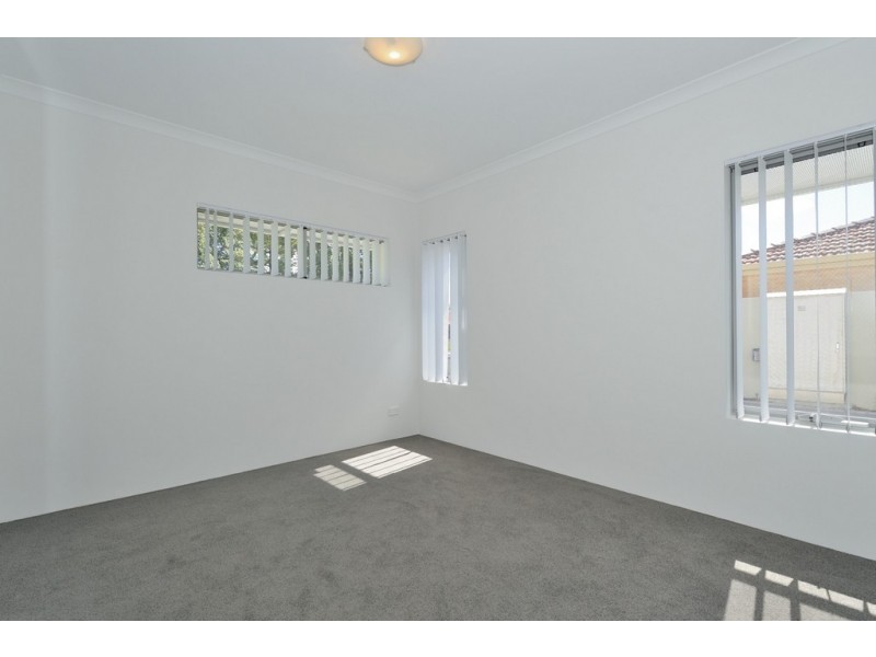 1/10 Stanley Street, Belmont WA 6104