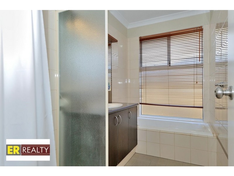 116 Elmridge Parkway, Ellenbrook WA 6069