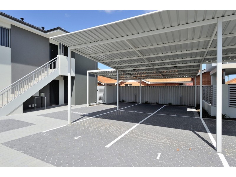 2/10 Stanley Street, Belmont WA 6104