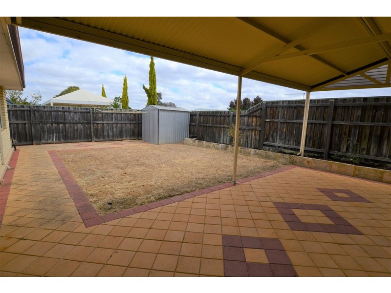 37 Thundelarra Avenue, Ellenbrook WA 6069