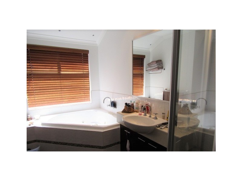 23 Wexcombe Way, Aveley WA 6069