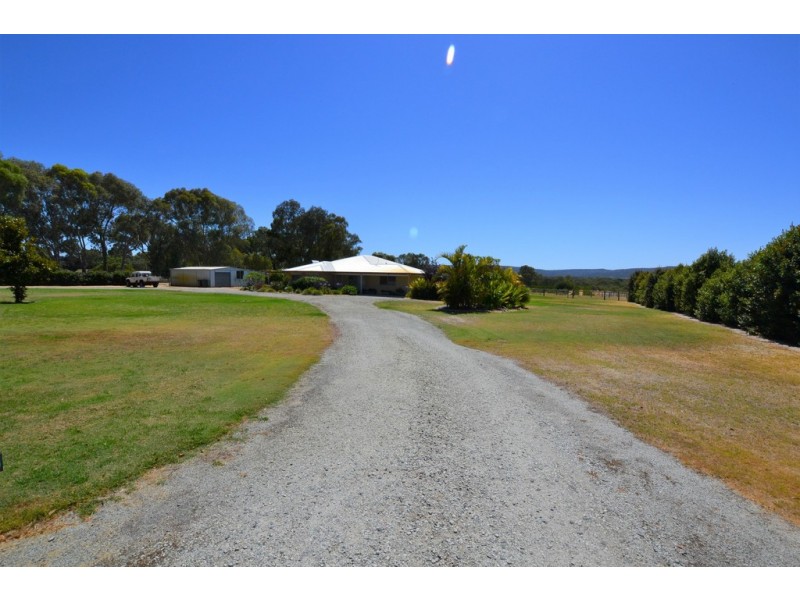 9450 West Swan Road, Henley Brook WA 6055