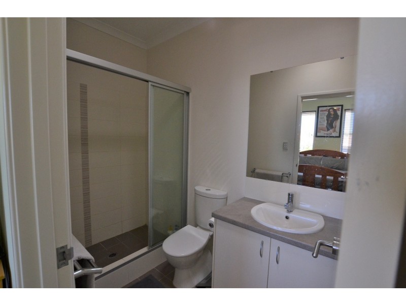 18 Flecker Promenade, Aveley WA 6069