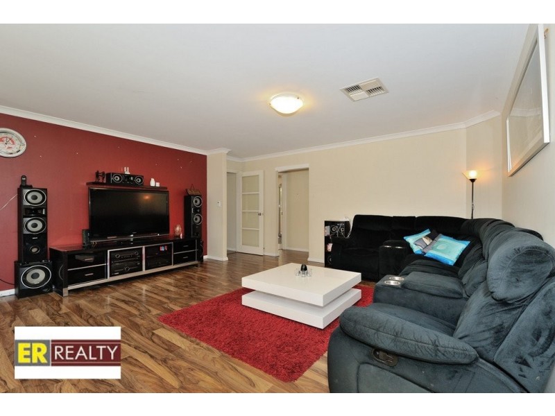 33 Rosewood Heights, Ellenbrook WA 6069