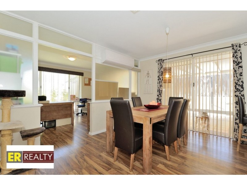 33 Rosewood Heights, Ellenbrook WA 6069