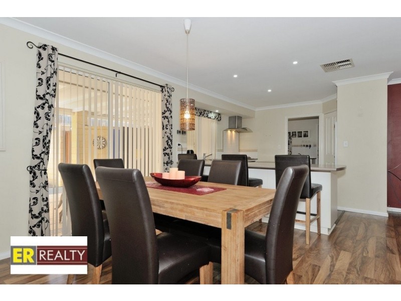 33 Rosewood Heights, Ellenbrook WA 6069