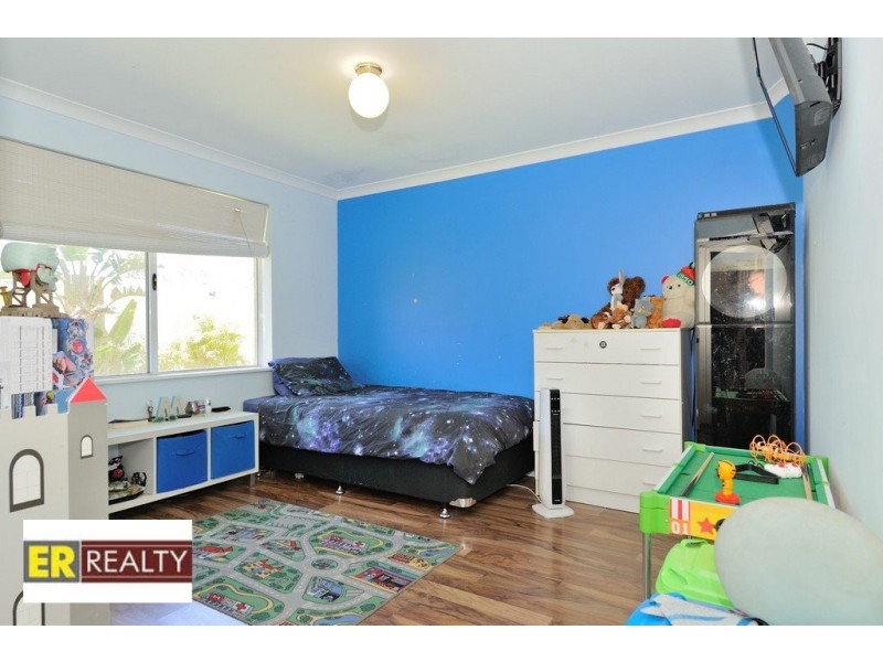 33 Rosewood Heights, Ellenbrook WA 6069