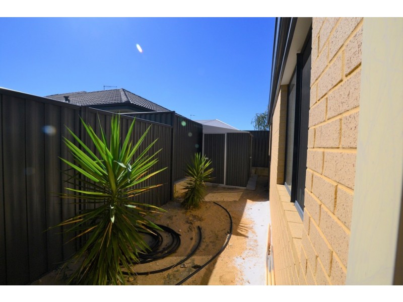 10 Letterkenny Road, Bullsbrook WA 6084