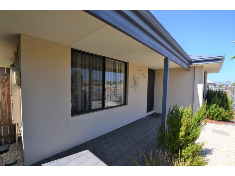 98 Elmridge Parkway, Ellenbrook WA 6069