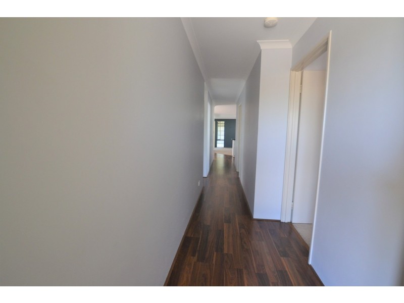 98 Elmridge Parkway, Ellenbrook WA 6069