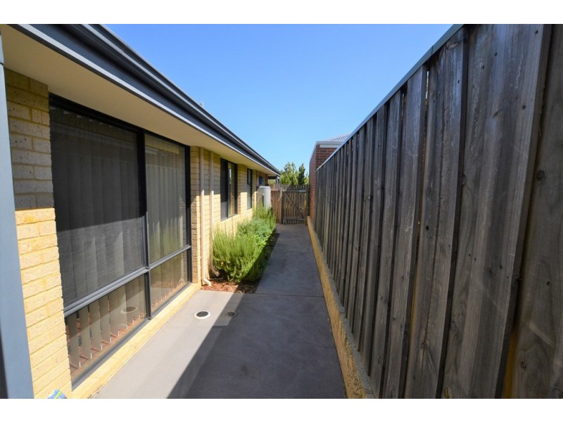 98 Elmridge Parkway, Ellenbrook WA 6069