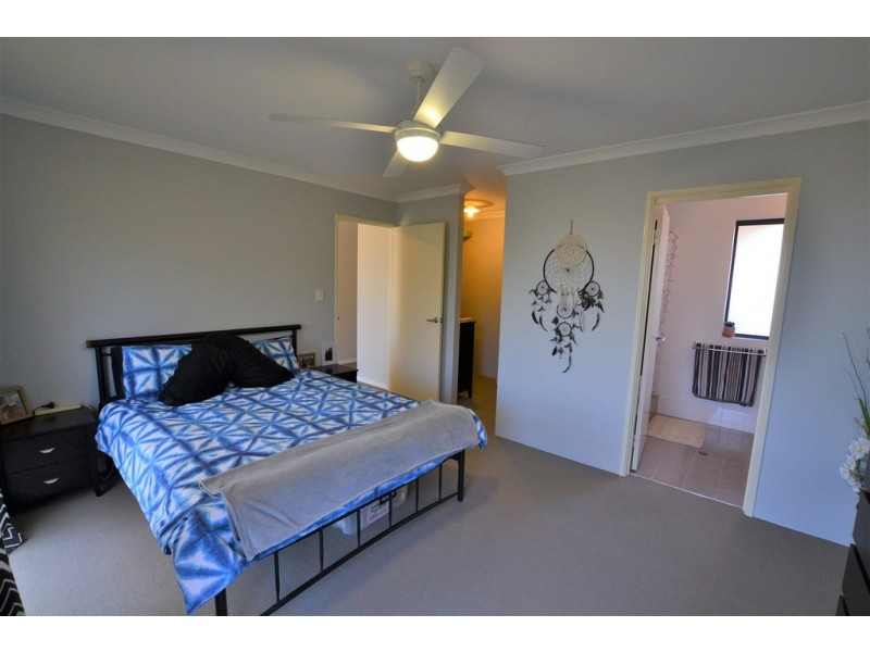 8 Midgegooroo Street, Ellenbrook WA 6069