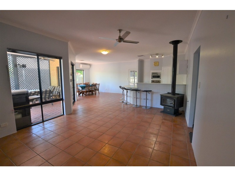 23 Pinegrove Drive, Ellenbrook WA 6069