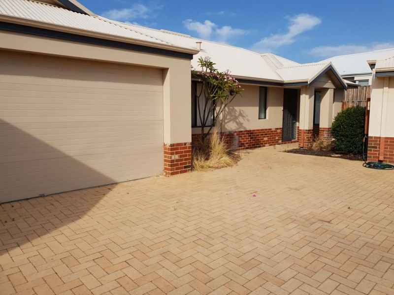 2/7 Madden Way, Ellenbrook WA 6069