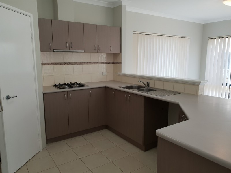 2/7 Madden Way, Ellenbrook WA 6069