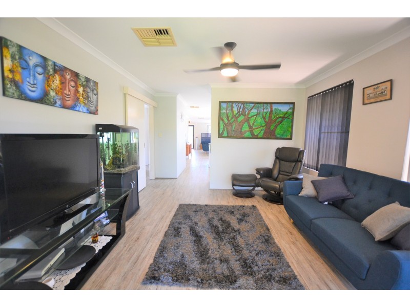 2 Siena Lane, Ellenbrook WA 6069