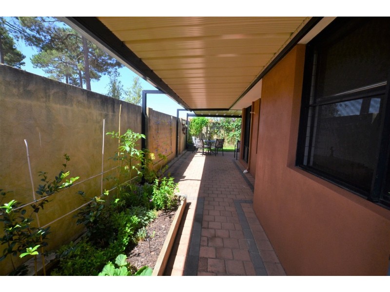 2 Siena Lane, Ellenbrook WA 6069