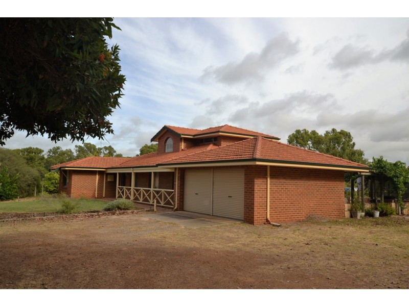 102 Barrett Street, Herne Hill WA 6056