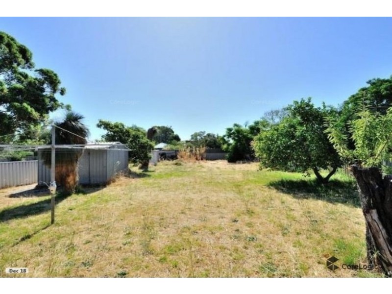 13 Beaconsfield Avenue, Midvale WA 6056