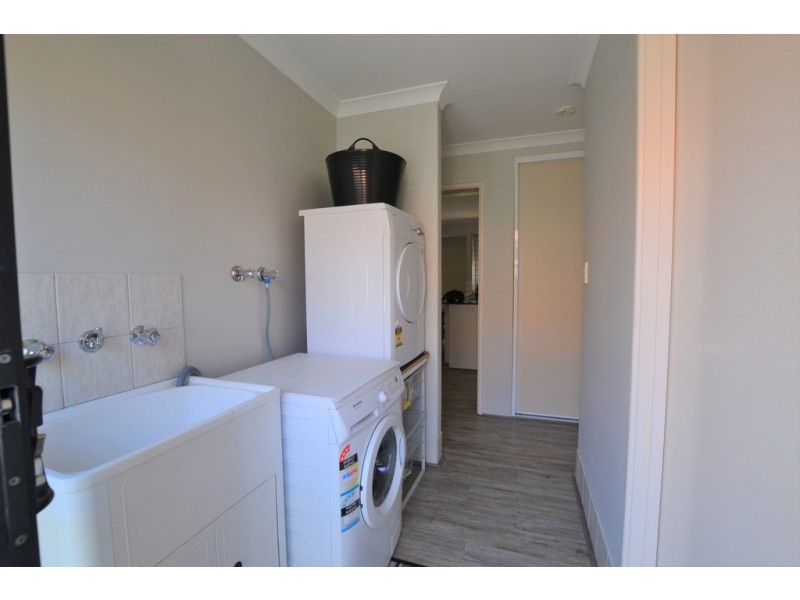 2 Siena Lane, Ellenbrook WA 6069