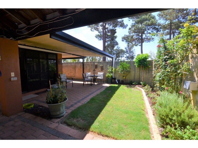 2 Siena Lane, Ellenbrook WA 6069