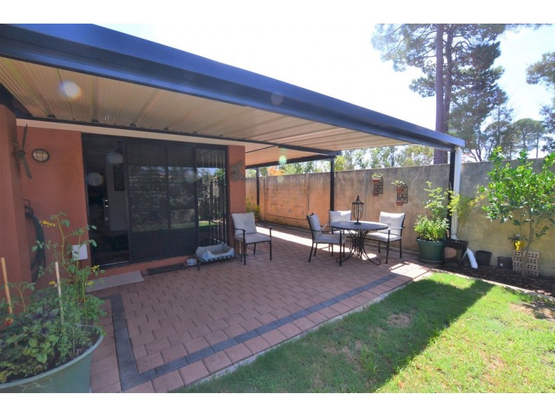 2 Siena Lane, Ellenbrook WA 6069