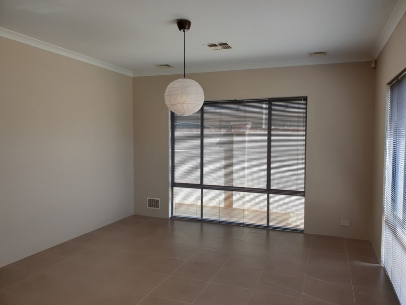 79 Fantail Crescent, Ellenbrook WA 6069