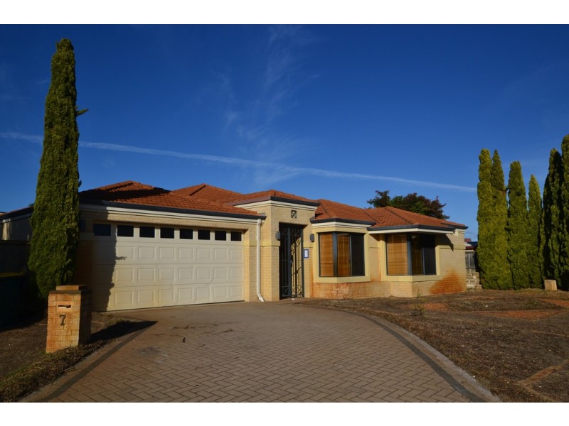 7 Lacebark Court, Ellenbrook WA 6069