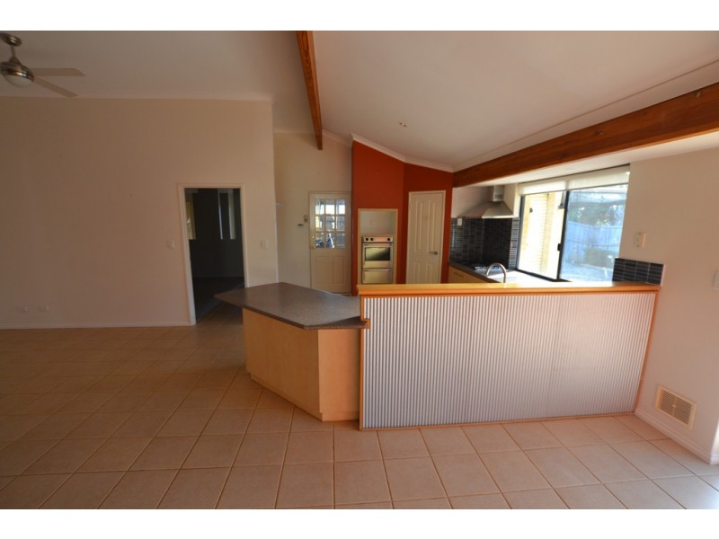 7 Lacebark Court, Ellenbrook WA 6069