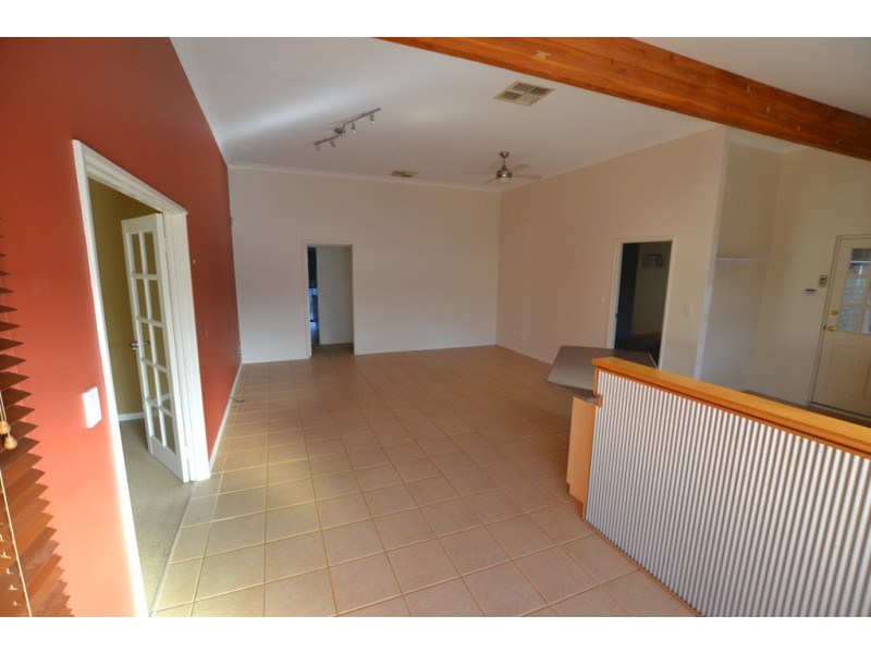 7 Lacebark Court, Ellenbrook WA 6069